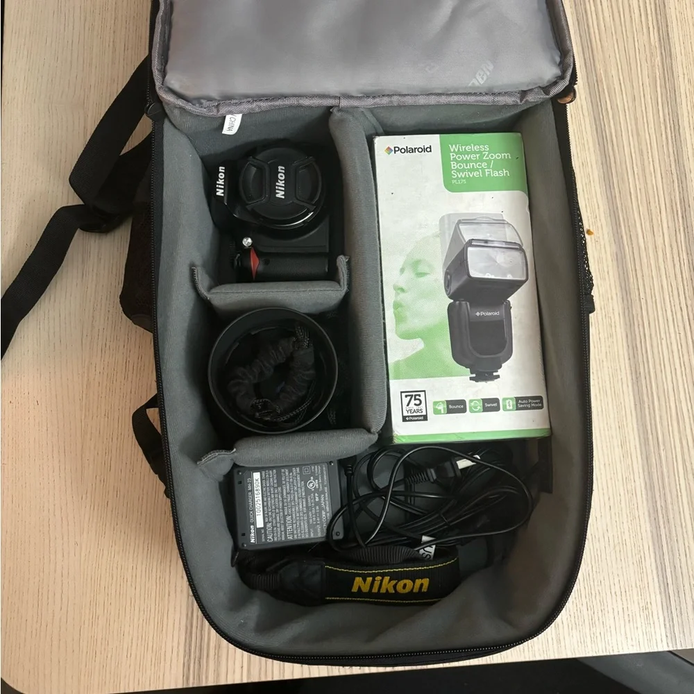Nikon D 3000